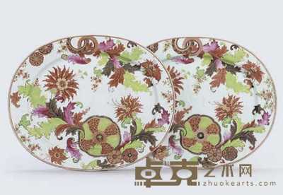 QIANLONG (1736-95) A PAIR OF FAMILLE ROSE ‘PSEUDO-TOBACCO-LEAF’ OVAL DISHES 